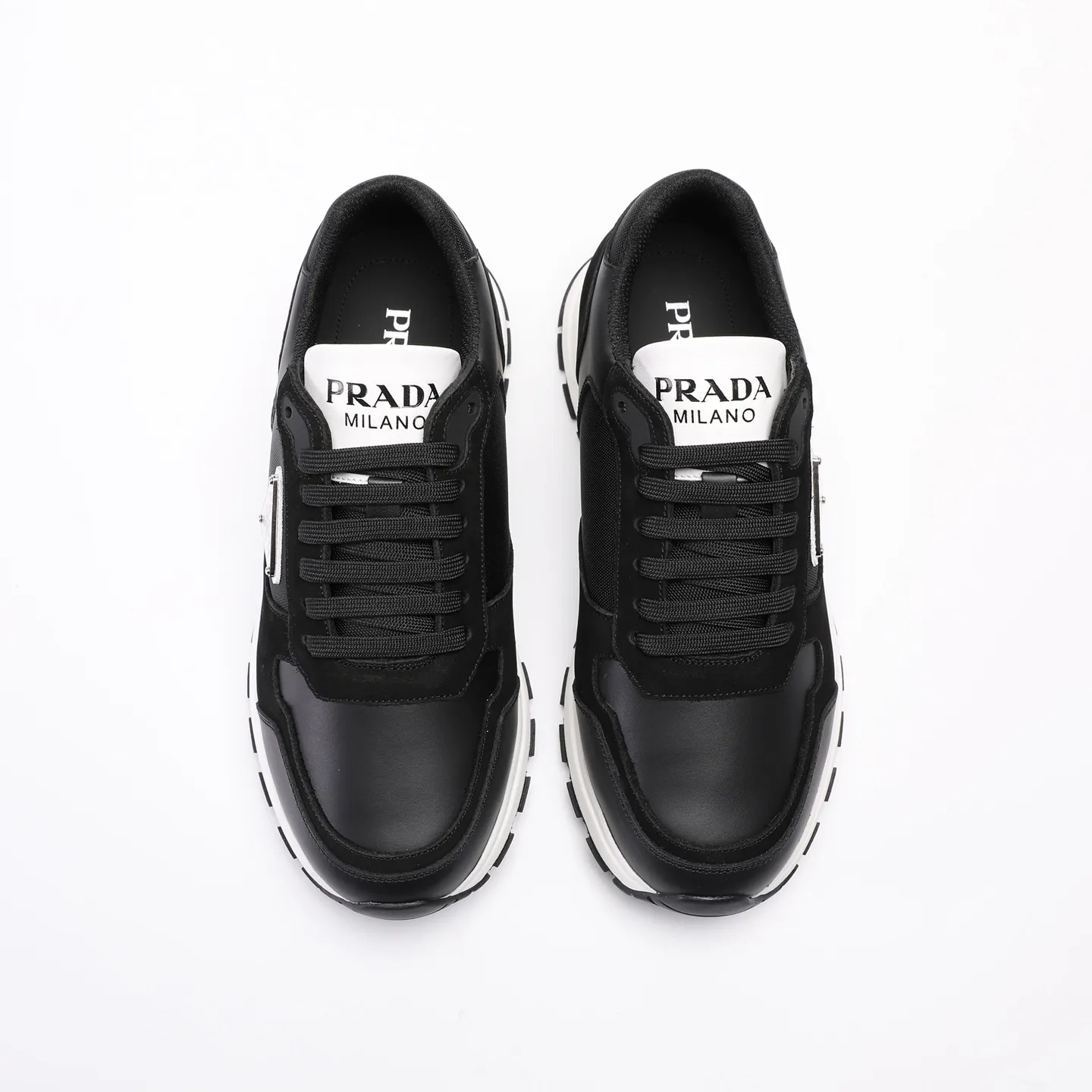 Batch 580 [PRADA] Men's shoes are popular in the counter, official website synchronization, high-quality shipments. Fabric: original cowhide with snakeskin. Lining: cowhide feet + cowhide lining. Outsole: original TPU + foam. Size: 38-46